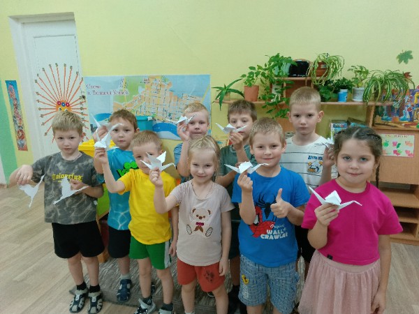 День белых журавлей.